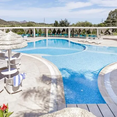 Nicolaus Prime Pool - Ośrodek wypoczynkowy *