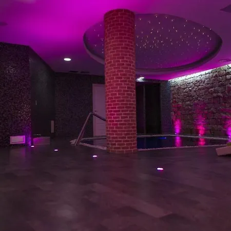 Nicolaus Prime Pool - Resort Castiadas