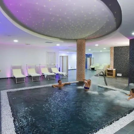 Ośrodek wypoczynkowy Nicolaus Prime Pool -